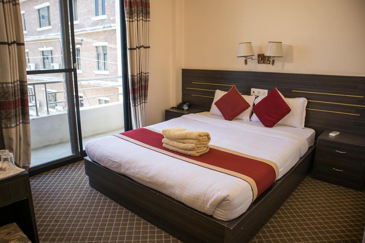 Mirage Inn Rummindei Kültér fotó