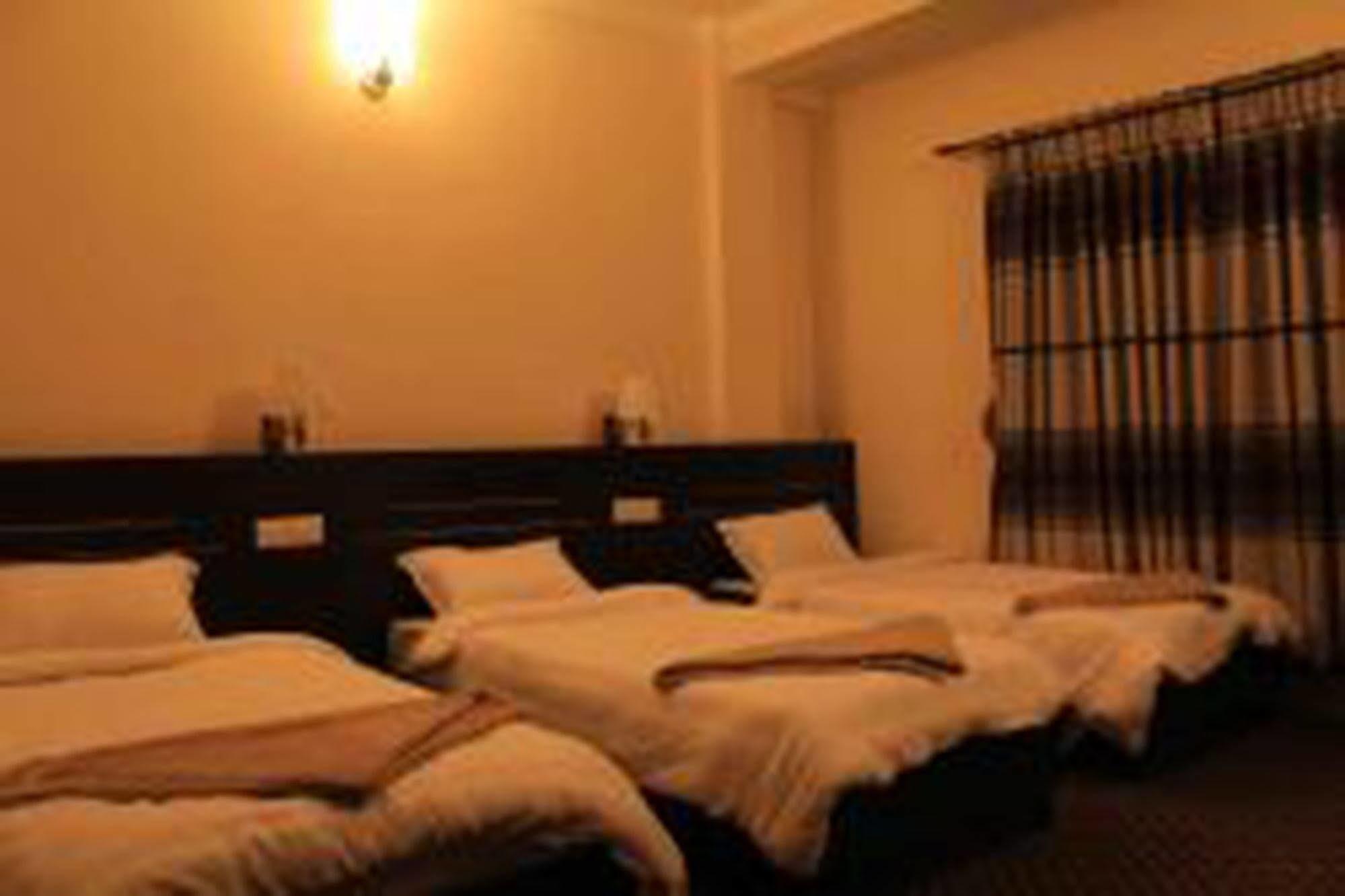 Mirage Inn Rummindei Kültér fotó